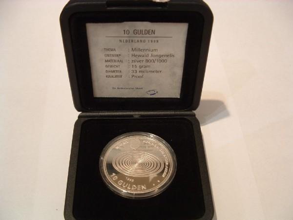 (Bild für) 10 Gulden zilver 1999 proof in cassette