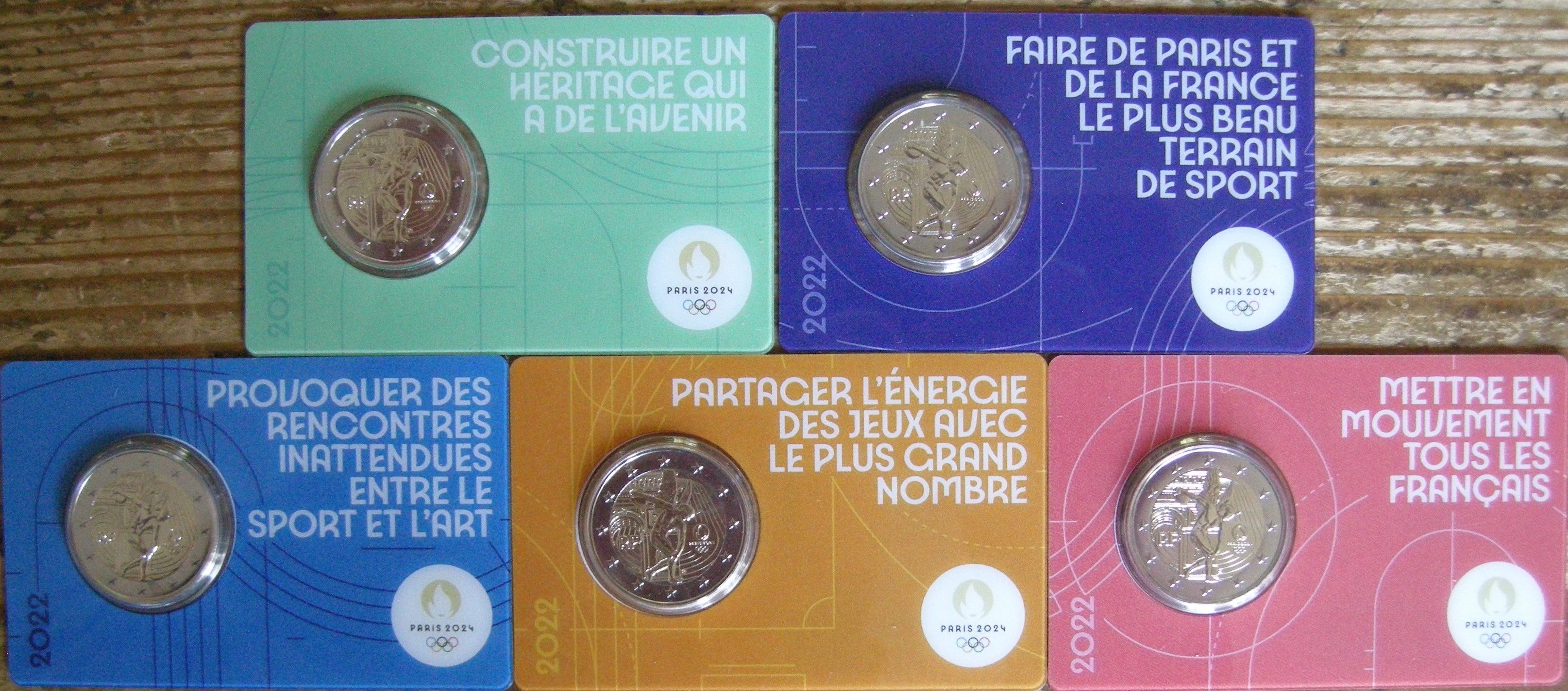 (afbeelding voor) 2 Euromunt Frankrijk 2022 Olympics set van 5 BU coincards