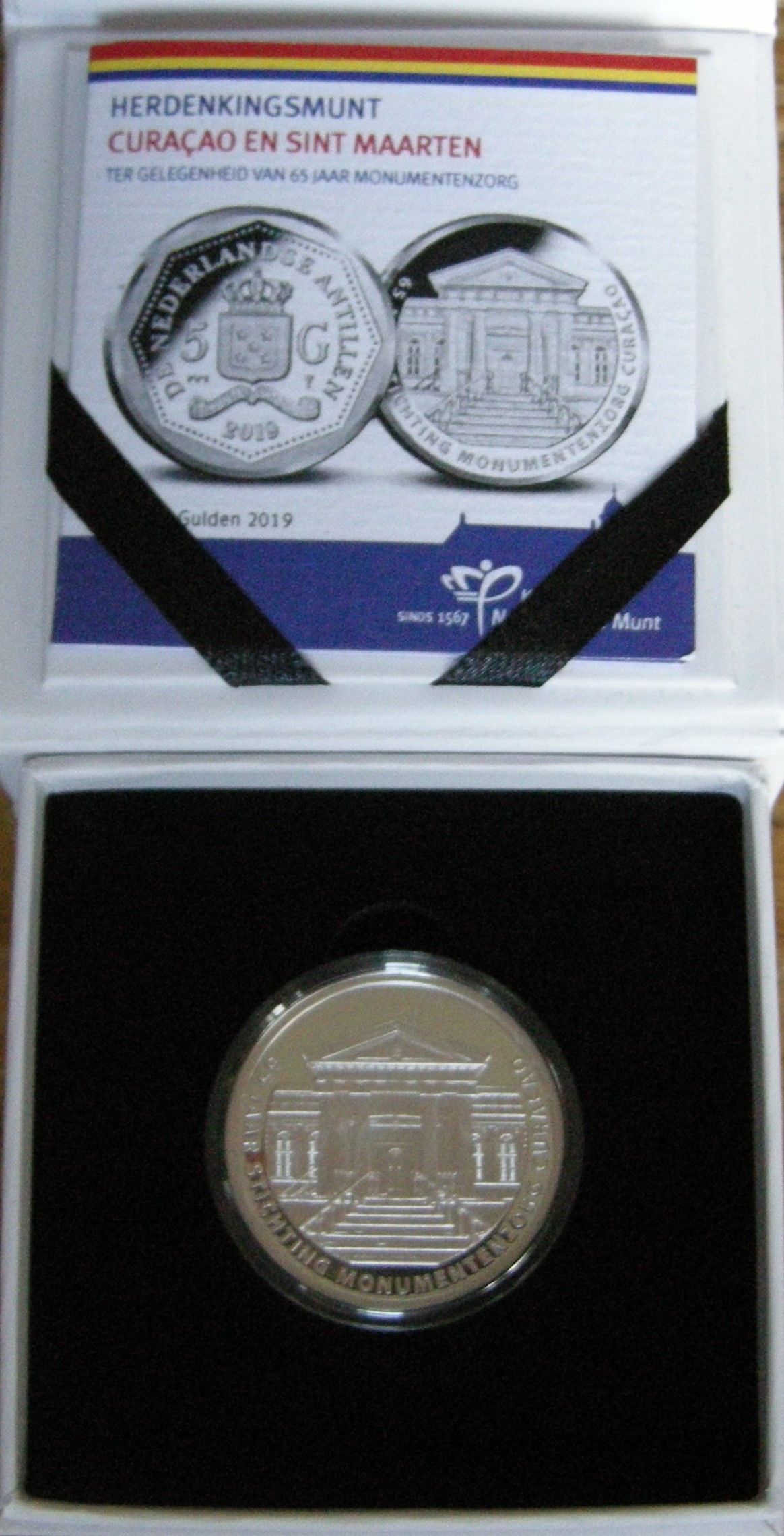 (afbeelding voor) 5 Gulden Zilver 2019 65 jaar monumentenzorg In cassette