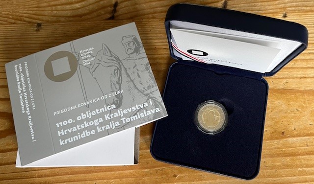 (afbeelding voor) 2 Euro Kroatië 2025 '1100 jaar Koninkrijk - Koning Tomislav' proof in cassette