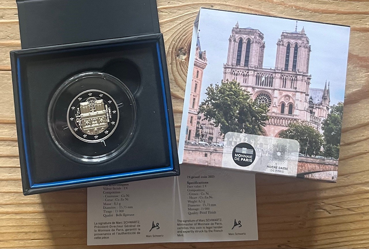 (afbeelding voor) 2 Euromunt Frankrijk 2025 Notre Dame Proof in cassette
