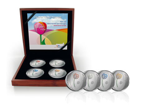 (afbeelding voor) 4 x 5 Euromutn tulp 2012 in kleur in cassette KNM