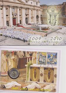 (afbeelding voor) 2 Euromunt Vaticaan 2010 met Postzegels